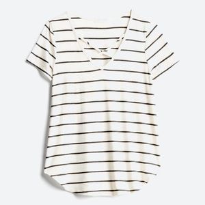 Off white, short sleeve, horizontal stripe t shirt. Brand: Emory Park. Size: XL